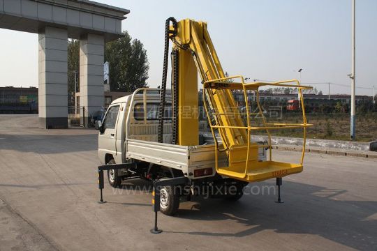點擊查看詳細信息<br>標題：小型電動高空作業車 閱讀次數：3349