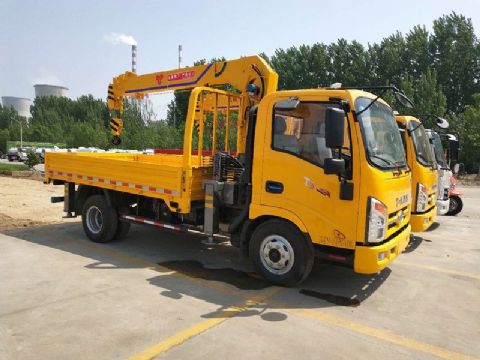 點擊查看詳細信息<br>標題：3.2噸唐駿隨車吊 閱讀次數：1906