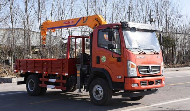 點擊查看詳細信息<br>標題：3.2噸大運隨車吊 閱讀次數：2092