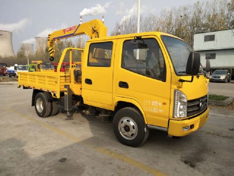 點擊查看詳細信息<br>標題：凱馬雙排隨車吊 閱讀次數：2163