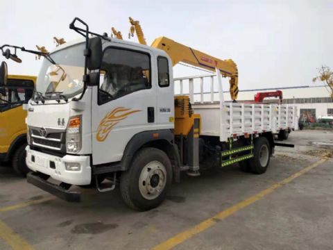 點擊查看詳細信息<br>標題：5噸重汽豪曼隨車吊 閱讀次數：2915